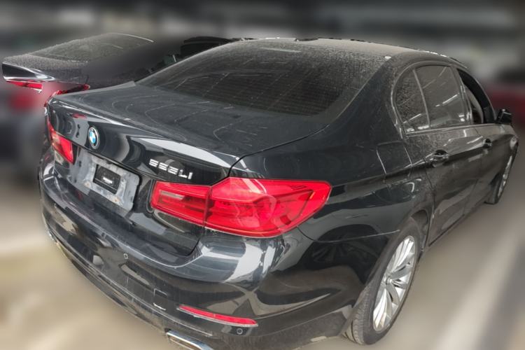 Used BMW 5 Series 2020 525Li Luxury Package Rear Right 45 Deg
