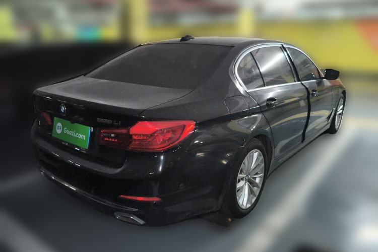 Used BMW 5 Series 2020 525Li Luxury Package Rear Right 45 Deg