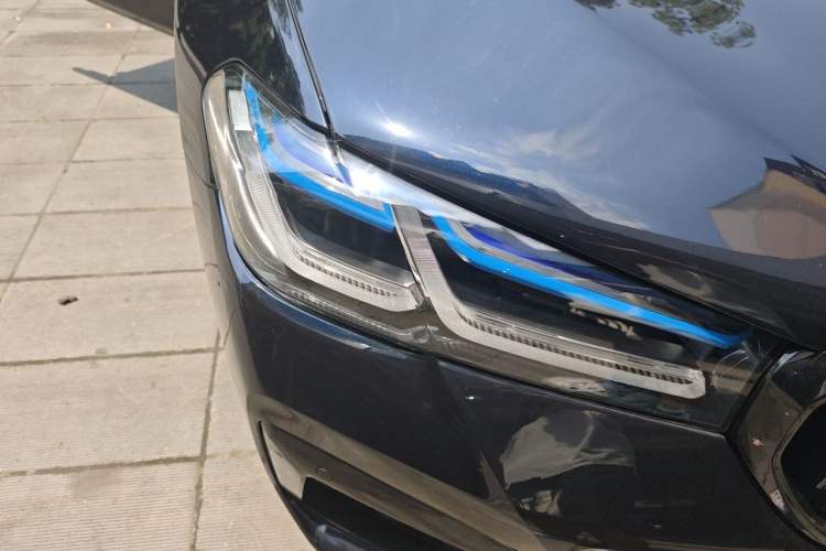 Used BMW 5 Series 2020 530Li Leading Model M Sport Package Right Front Headlight