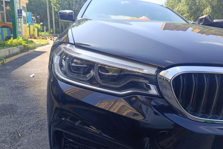 Used BMW 5 Series 2020 530Li xDrive M Sport Package Right Front Headlight