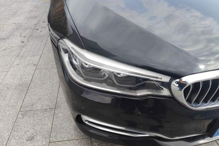 Used BMW 5 Series 2020 530Li Leading Edition Luxury Package Right Front Headlight