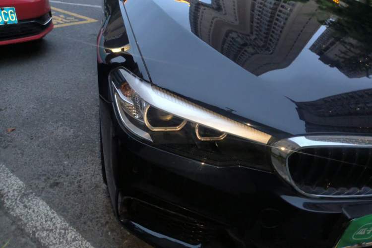 Used BMW 5 Series 2020 525Li M Sport Package Right Front Headlight