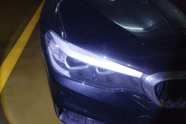 Used BMW 5 Series 2020 525Li M Sport Package Right Front Headlight