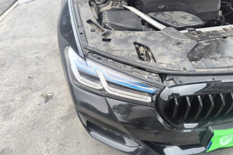 Used BMW 5 Series 2020 525Li M Sport Package Right Front Headlight
