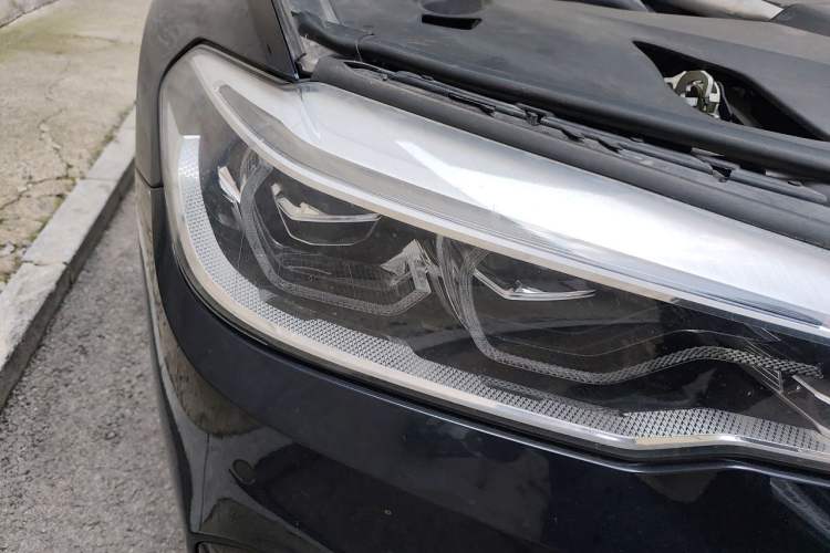 Used BMW 5 Series 2020 530Li Leading Model M Sport Package Right Front Headlight
