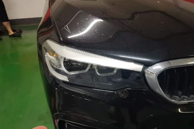 Used BMW 5 Series 2020 525Li M Sport Package Right Front Headlight