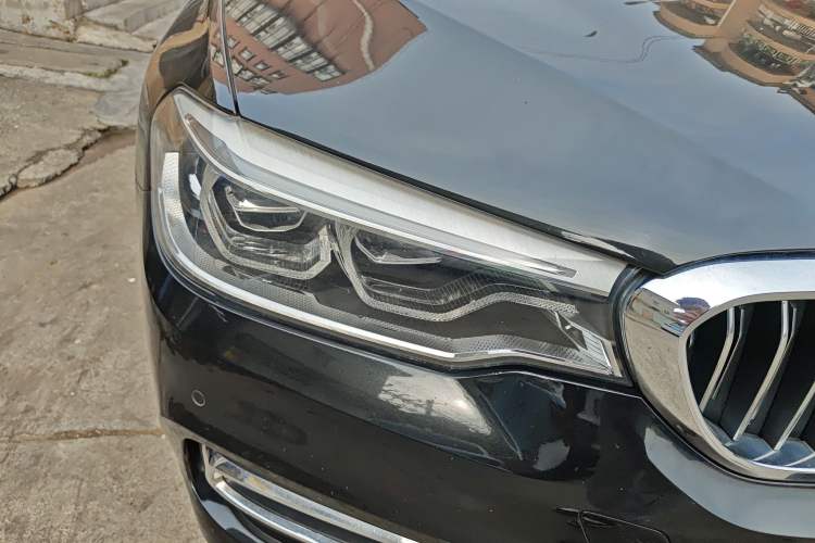 Used BMW 5 Series 2020 530Li Luxury Edition Premium Package Right Front Headlight