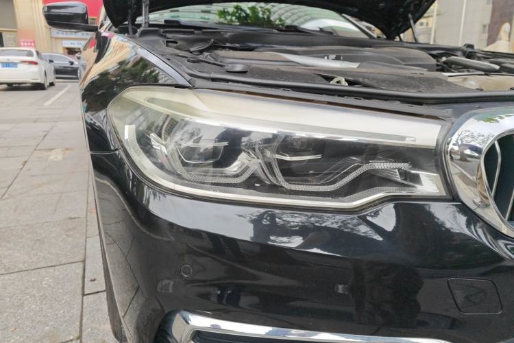 Used BMW 5 Series 2020 530Li Leading Edition Luxury Package Right Front Headlight