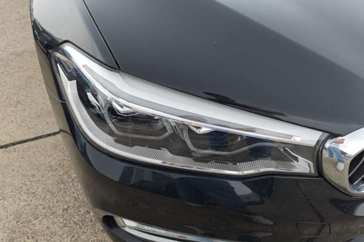 Used BMW 5 Series 2020 530Li Leading Edition Luxury Package Right Front Headlight