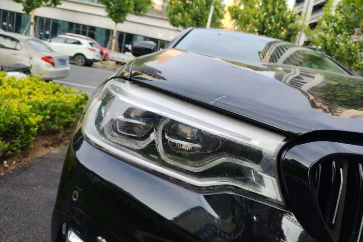 Used BMW 5 Series 2020 530Li Leading Edition Luxury Package Right Front Headlight