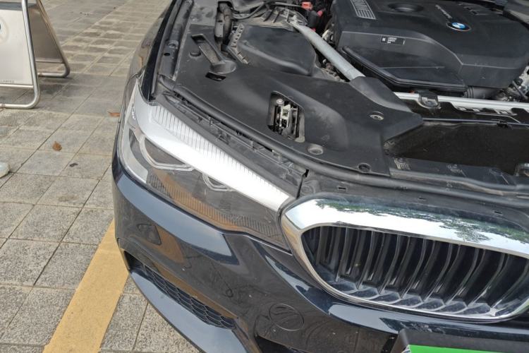 Used BMW 5 Series 2020 525Li M Sport Package Right Front Headlight