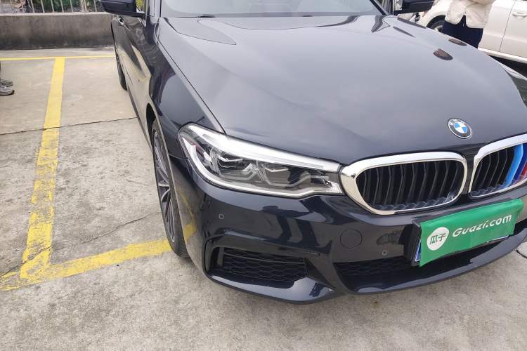 Used BMW 5 Series 2020 530Li Leading Model M Sport Package Right Front Headlight