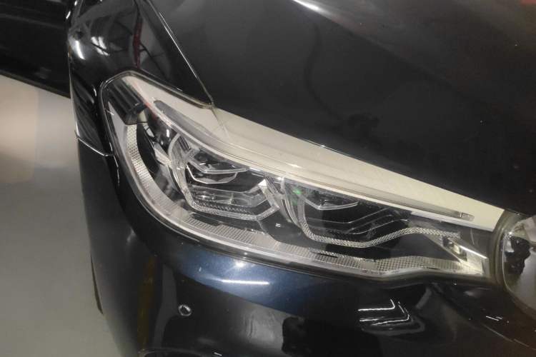 Used BMW 5 Series 2020 530Li Leading Model M Sport Package Right Front Headlight