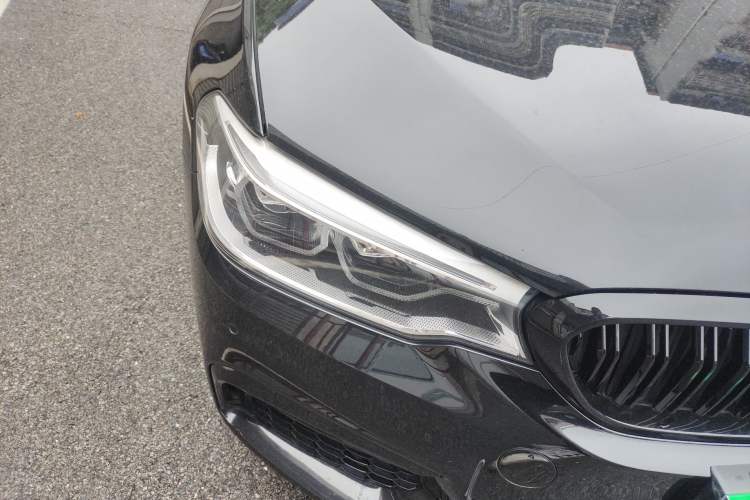 Used BMW 5 Series 2020 530Li Executive M Sport Package Right Front Headlight