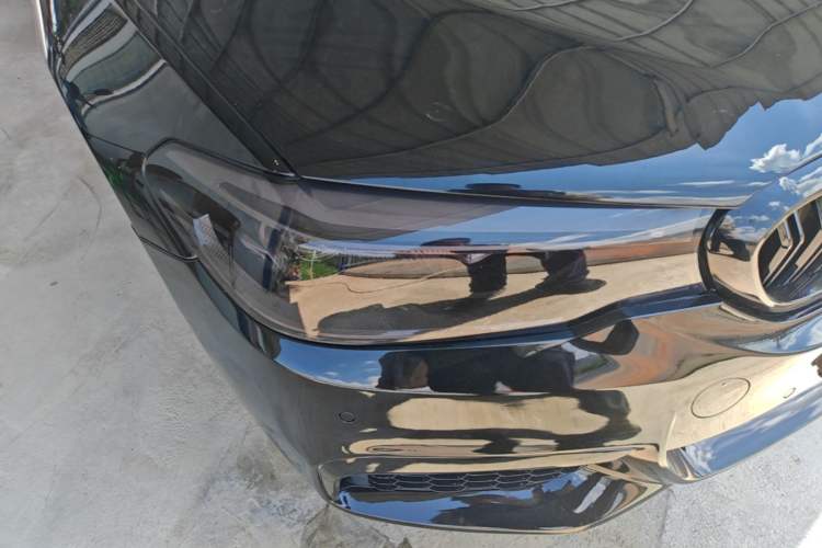 Used BMW 5 Series 2020 530Li Luxury Edition M Sport Package Right Front Headlight