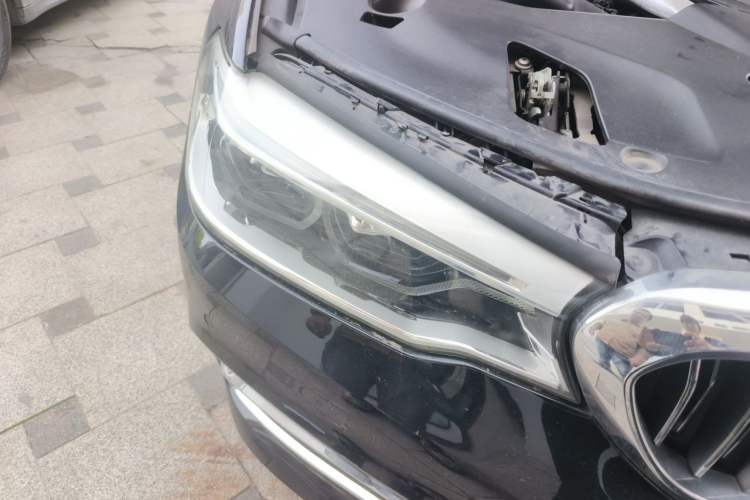 Used BMW 5 Series 2020 525Li Luxury Package Right Front Headlight
