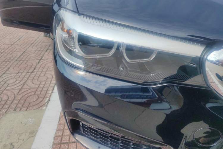 Used BMW 5 Series 2020 525Li M Sport Package Right Front Headlight