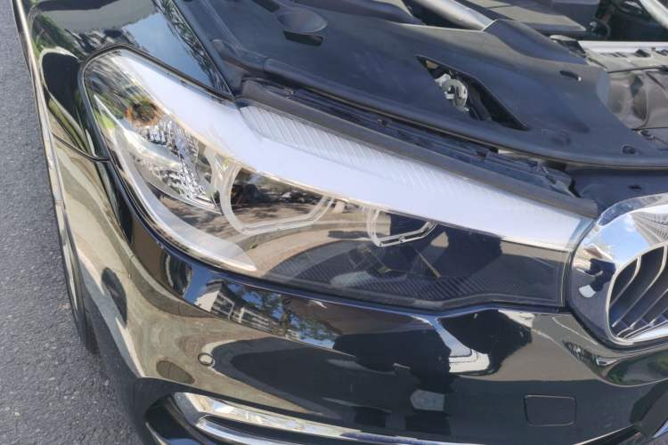 Used BMW 5 Series 2020 525Li Luxury Package Right Front Headlight