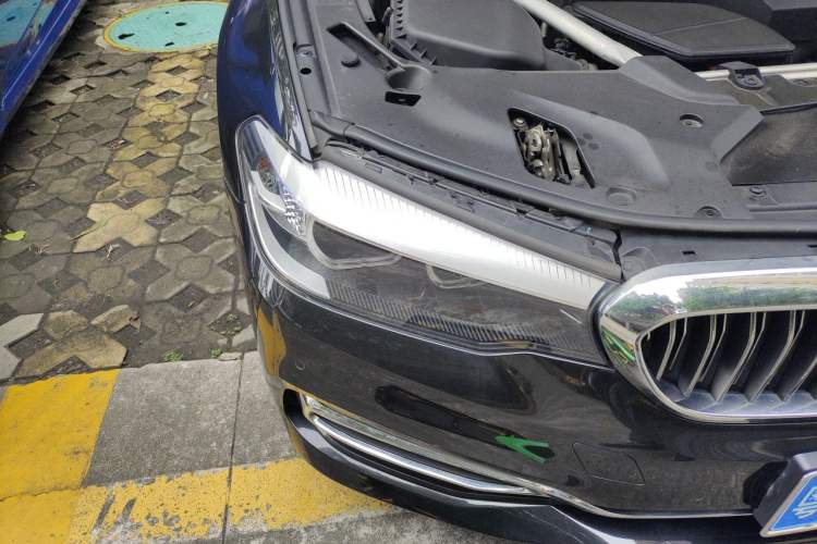 Used BMW 5 Series 2020 525Li Luxury Package Right Front Headlight