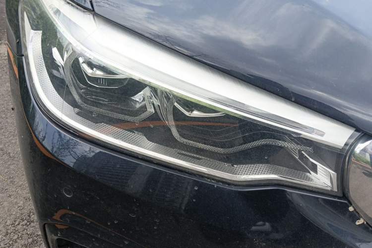 Used BMW 5 Series 2020 530Li xDrive M Sport Package Right Front Headlight