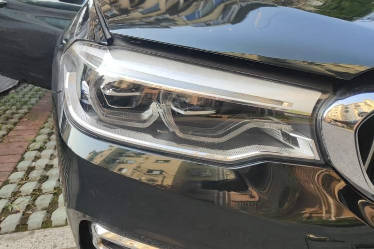 Used BMW 5 Series 2020 530Li Luxury Edition Premium Package Right Front Headlight