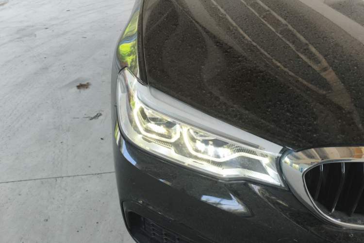 Used BMW 5 Series 2020 530Li Leading Model M Sport Package Right Front Headlight