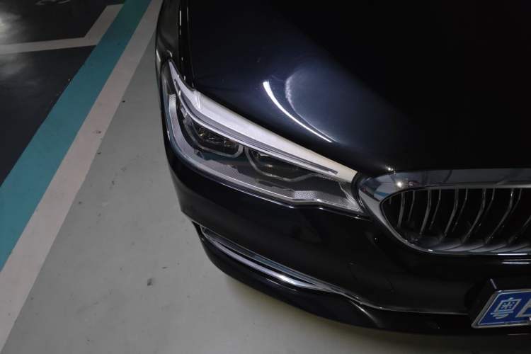 Used BMW 5 Series 2020 530Li Leading Edition Luxury Package Right Front Headlight