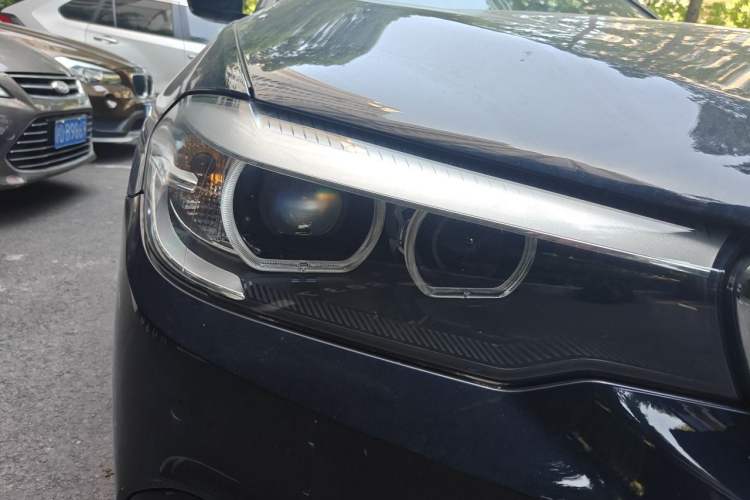Used BMW 5 Series 2020 525Li M Sport Package Right Front Headlight