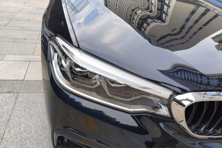 Used BMW 5 Series 2020 530i M Sport Package Right Front Headlight