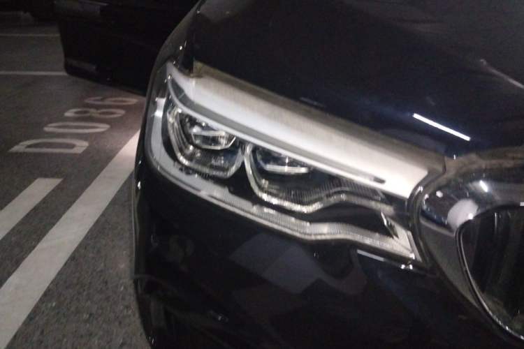 Used BMW 5 Series 2020 530Li xDrive M Sport Package Right Front Headlight