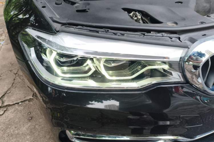 Used BMW 5 Series 2020 530Li Leading Edition Luxury Package Right Front Headlight