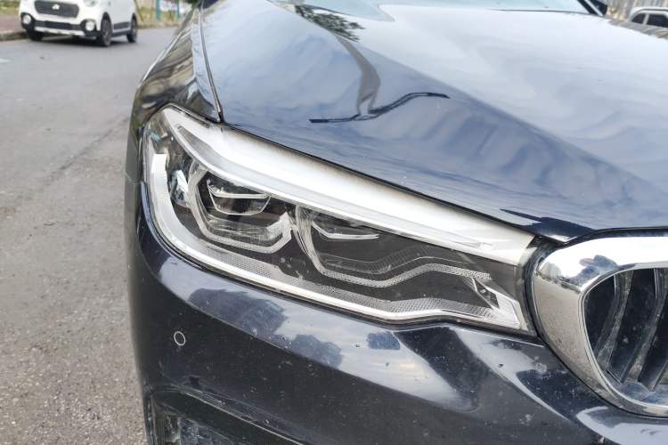 Used BMW 5 Series 2020 530i M Sport Package Right Front Headlight