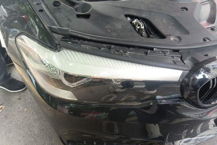 Used BMW 5 Series 2020 525Li M Sport Package Right Front Headlight