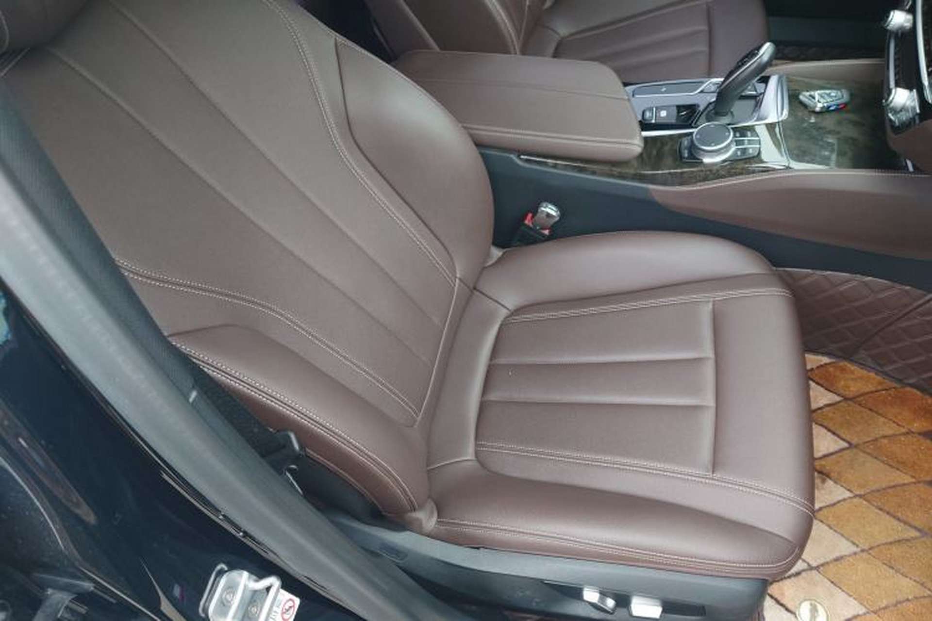 Used BMW 5 Series 2020 525Li M Sport Package Right Front Seat