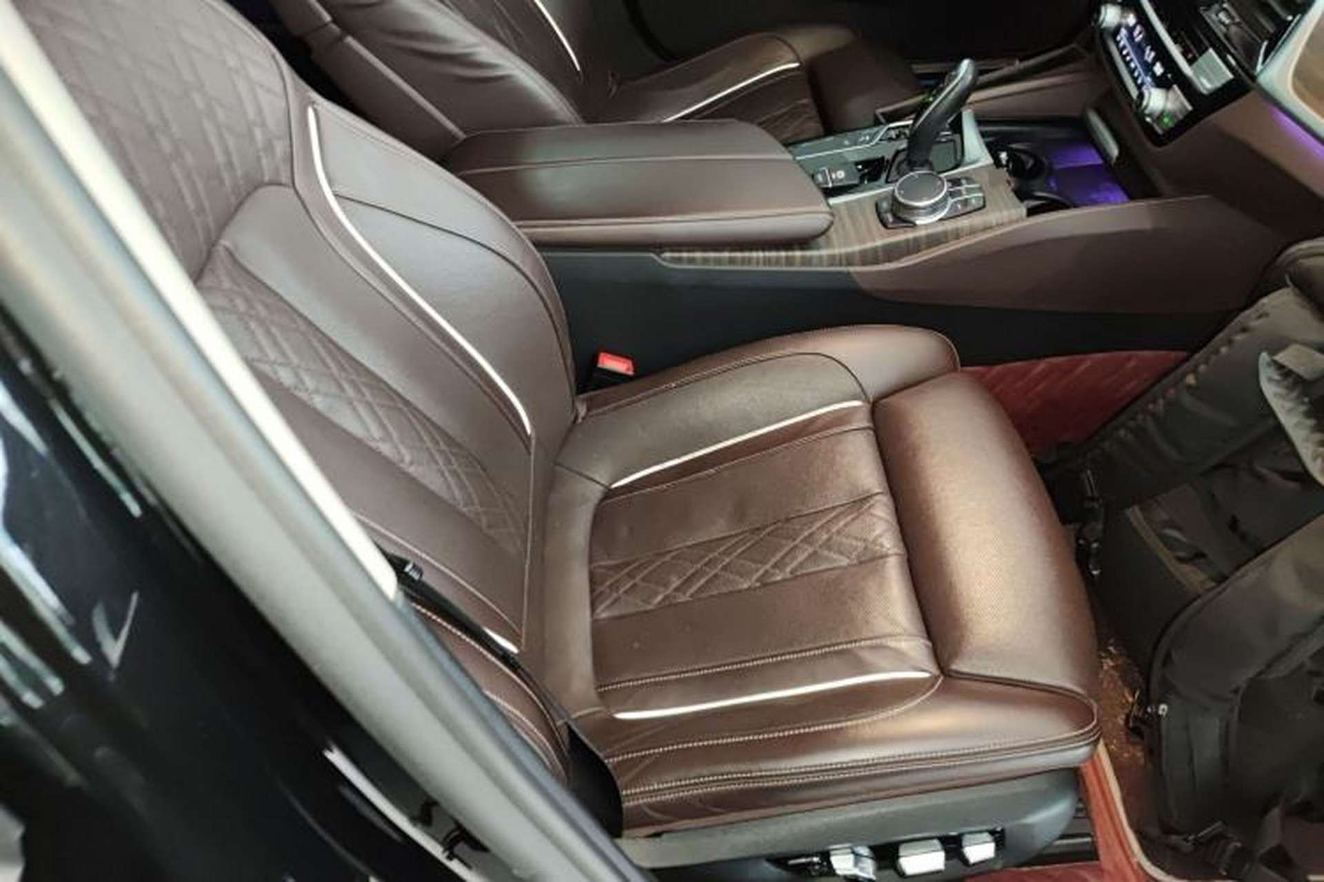 Used BMW 5 Series 2020 530Li Luxury Edition Premium Package Right Front Seat