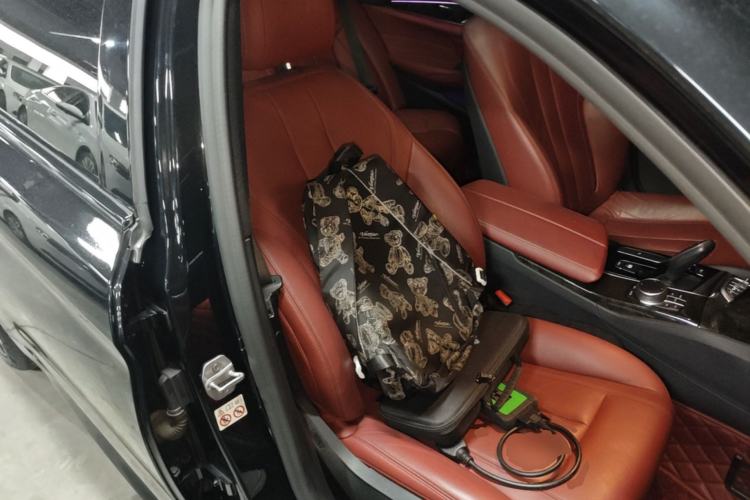 Used BMW 5 Series 2020 530Li Leading Model M Sport Package Right Front Seat