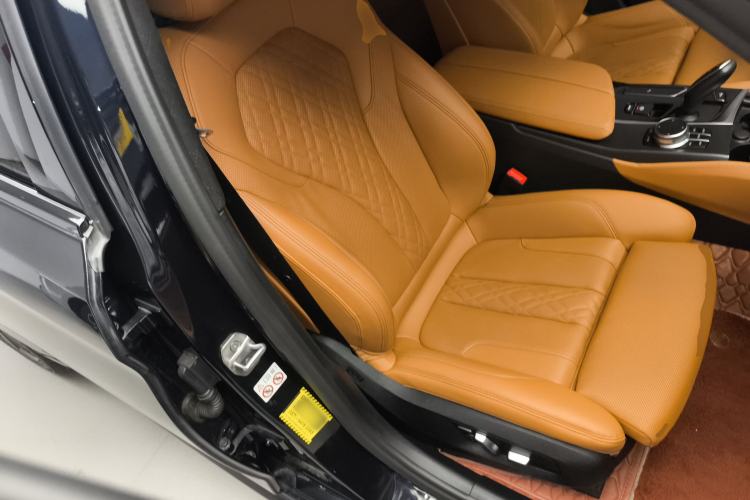 Used BMW 5 Series 2020 525i M Sport Package Right Front Seat