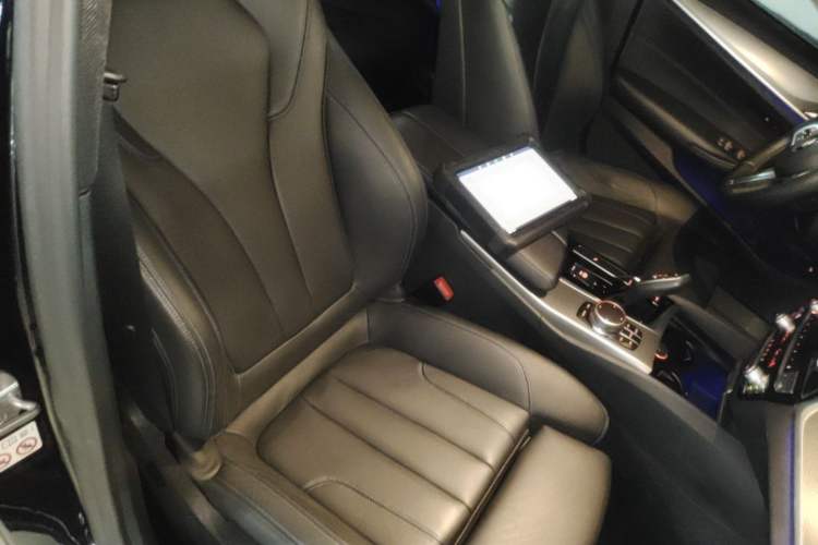 Used BMW 5 Series 2020 525i M Sport Package Right Front Seat