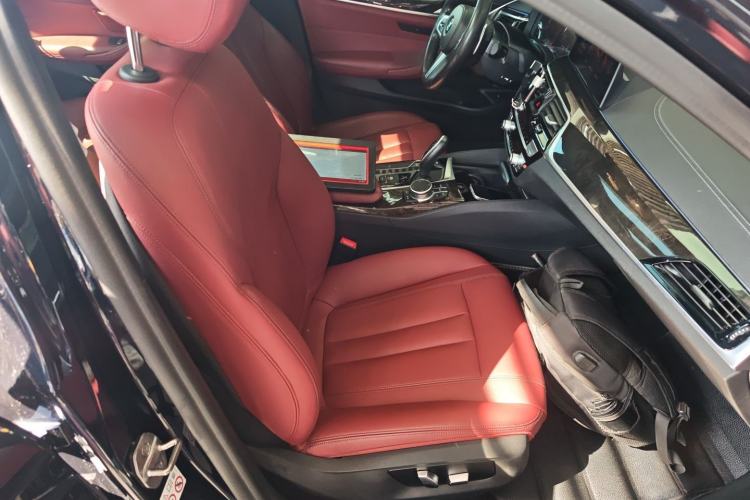 Used BMW 5 Series 2020 530Li Leading Model M Sport Package Right Front Seat