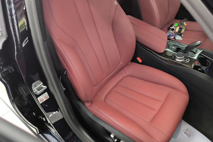 Used BMW 5 Series 2020 530Li Leading Model M Sport Package Right Front Seat