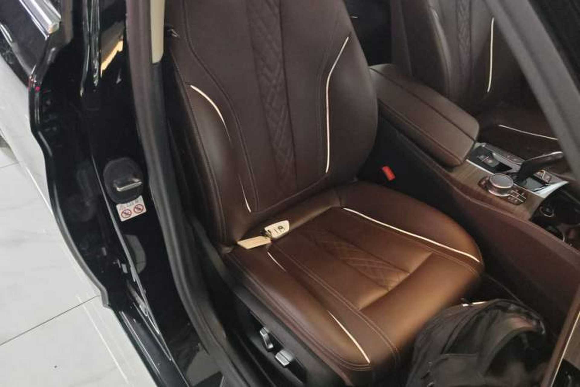 Used BMW 5 Series 2020 530Li Leading Edition Luxury Package Right Front Seat