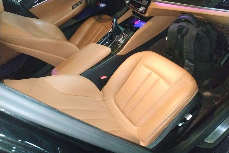 Used BMW 5 Series 2020 530Li Leading Model M Sport Package Right Front Seat