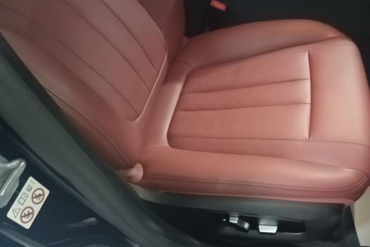 Used BMW 5 Series 2020 530Li Leading Model M Sport Package Right Front Seat