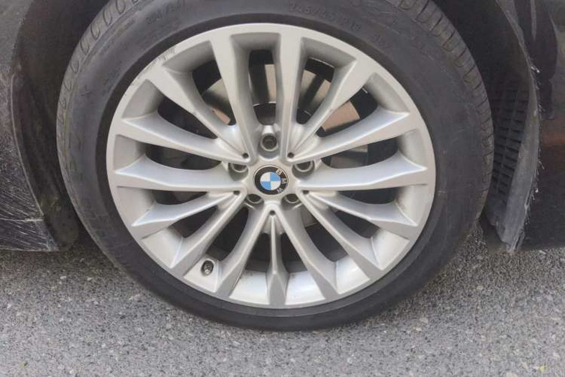 Used BMW 5 Series 2020 525Li Luxury Package Right Front Wheel Hub