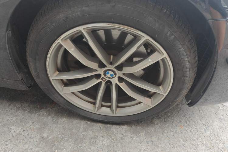 Used BMW 5 Series 2020 525Li M Sport Package Right Front Wheel Hub
