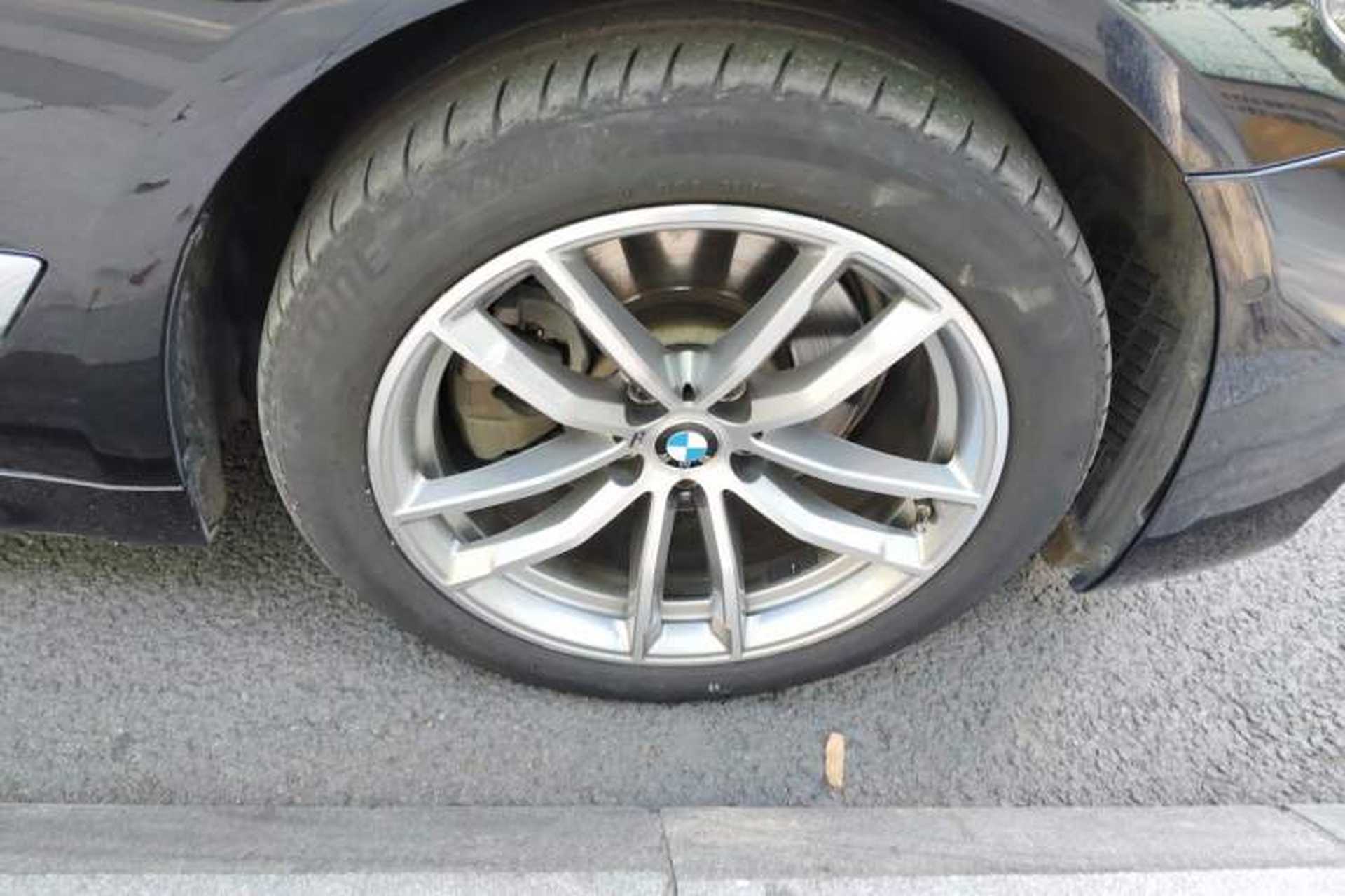 Used BMW 5 Series 2020 525Li M Sport Package Right Front Wheel Hub