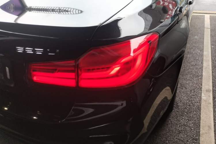 Used BMW 5 Series 2020 525Li M Sport Package Right Rear Taillight