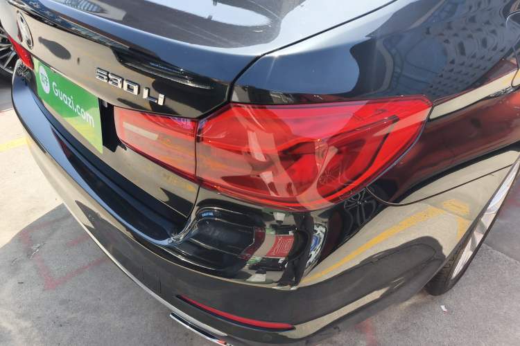 Used BMW 5 Series 2020 530Li Leading Edition Luxury Package Right Rear Taillight