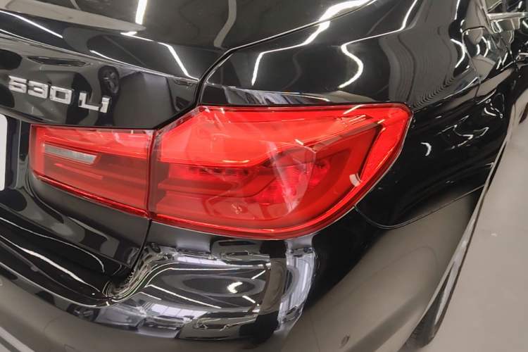 Used BMW 5 Series 2020 530Li Leading Edition Luxury Package Right Rear Taillight