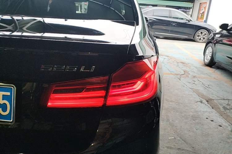 Used BMW 5 Series 2020 525Li M Sport Package Right Rear Taillight